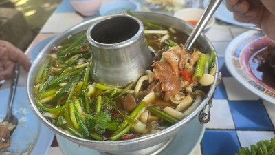 ต้มยำขาหมู