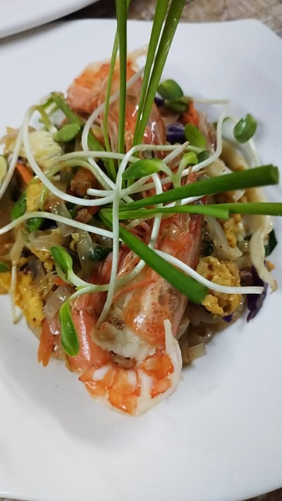 ผัดไทกุ้งใหญ่