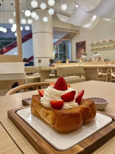 Strawberry Cream Toast