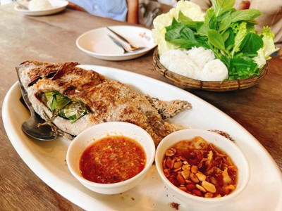 อาหาร หรือ เครื่องดื่ม