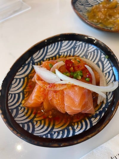 ยำแซลม่อน