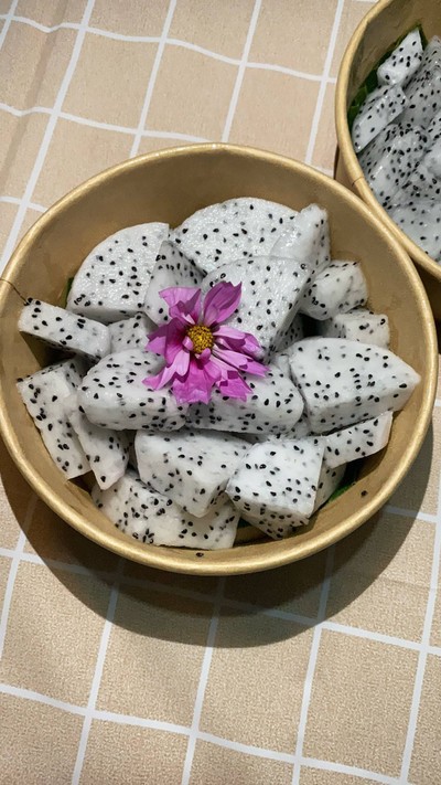 แก้วมังกรพร้อมทานค่ะ