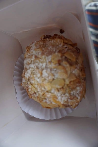 ครัวซองอัลมอนด์