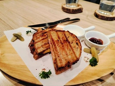 แซนวิชพานินี่แฮมชีส