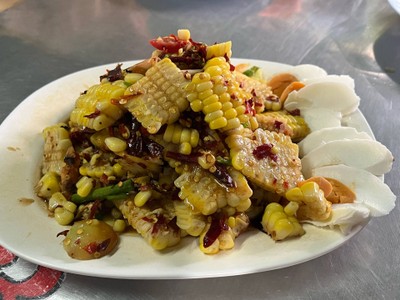 ตำข้าวโพดไข่เค็ม
