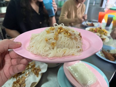 เส้นเล็กลวก