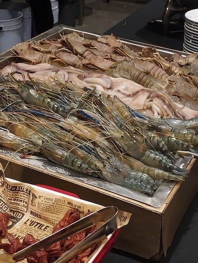 อาหาร หรือ เครื่องดื่ม