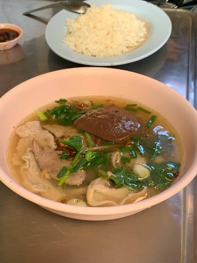เกาเหลาเครื่องในหมู