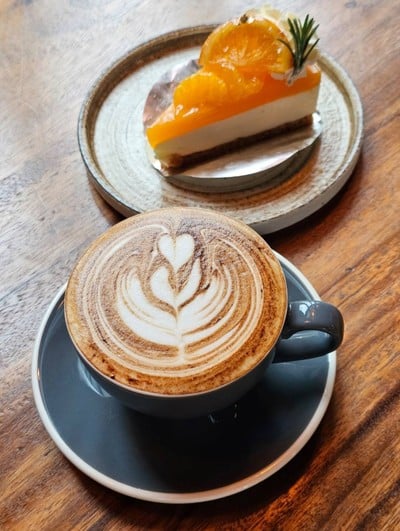 Orange Cheese Pie & Cappuccino