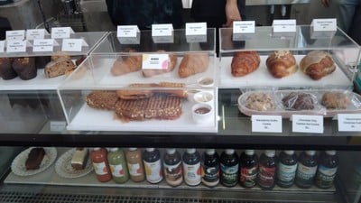 อาหาร หรือ เครื่องดื่ม