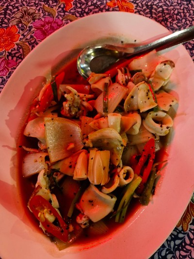 หมึกผัดพริกไทยดำ