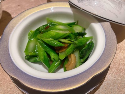 คะน้าผัดปลาแห้ง