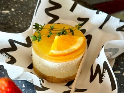 อาหาร หรือ เครื่องดื่ม