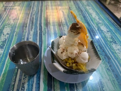 ไอศกรีมไข่แข็ง