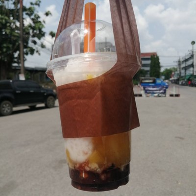 อาหาร หรือ เครื่องดื่ม