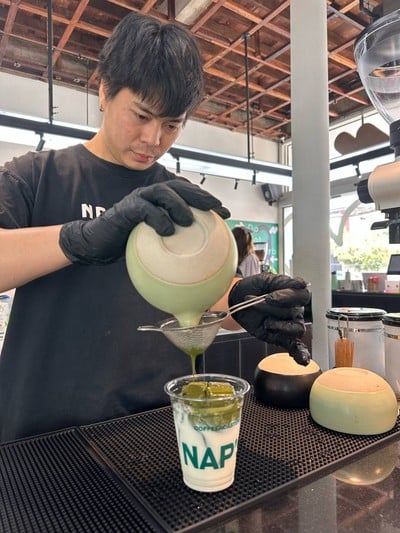 Iced Matcha Latte
