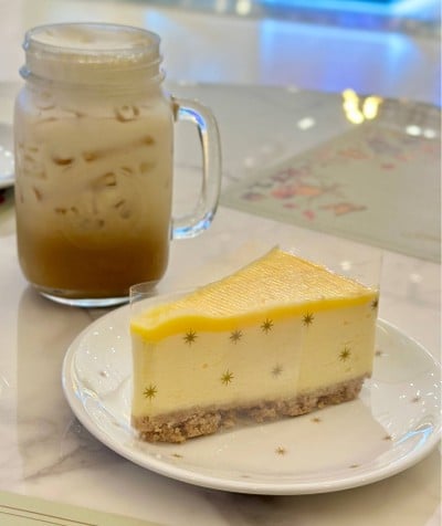 Lemon Cheesecake
