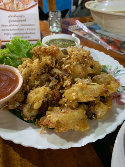 ปูนิ่มทอดกระเทียม