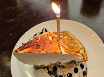 ลอนตาล Custard Salted Choc Meringue