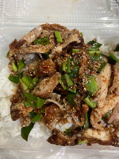 อาหาร หรือ เครื่องดื่ม
