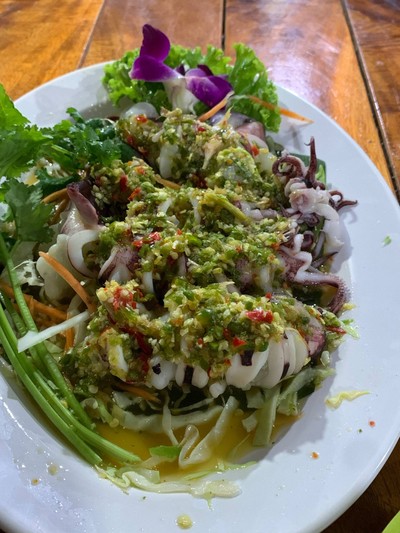 ปลาหมึกนึ่งมะนาว