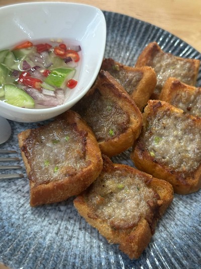 ขนมปังหน้าหมู