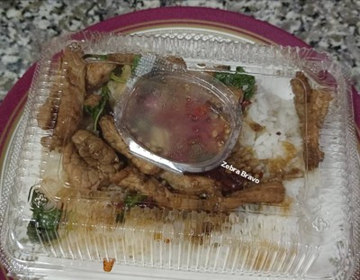 ข้าวกะเพราหมูชิ้น