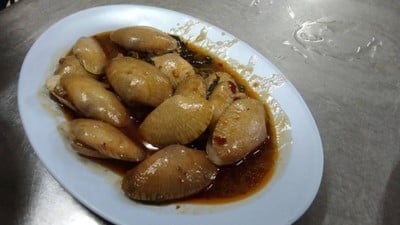 อาหาร หรือ เครื่องดื่ม