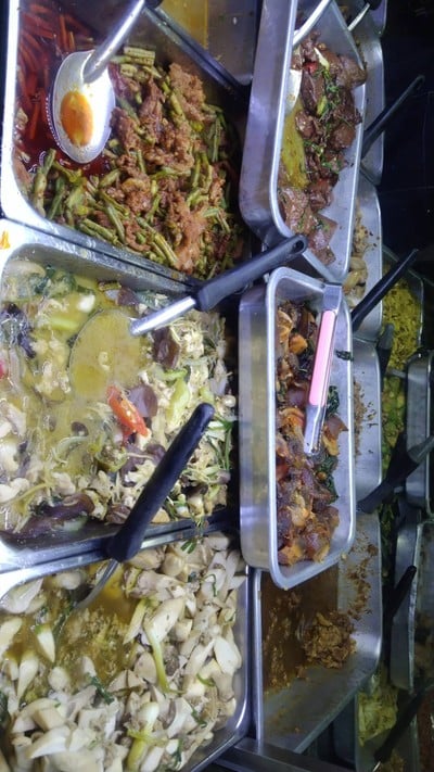 อาหาร หรือ เครื่องดื่ม