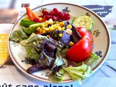 อาหาร หรือ เครื่องดื่ม