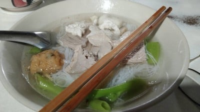 เส้นหมี่น้ำผักบุ้ง