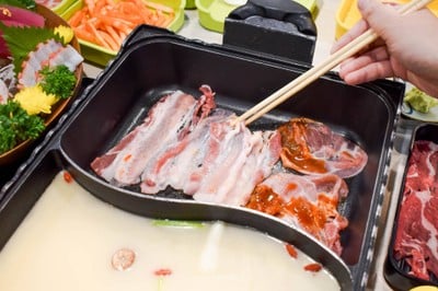 Chu Grill Shabu บุฟเฟ่ต์ชาบู ปิ้งย่าง ซูชิ ย่านบรรทัดทอง