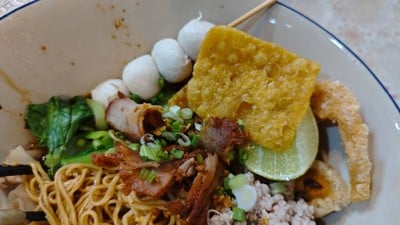 บะหมี่เบตงต้มยำซอสขลุกขลิก