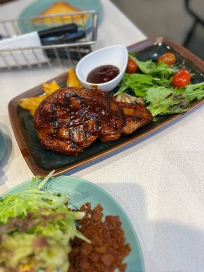 เสต็กไก่สไปซี่