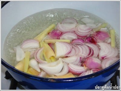 วิธีทำ ปลาทูต้มน้ำปลา วิธีทำ ปลาทูต้มน้ำปลา