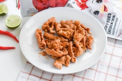 หนังไก่ทอดกรอบคุณฐา