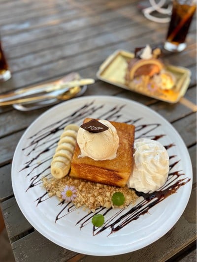 🍯 Honey Toast. (Price 220++ Baht.)