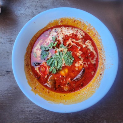 ต้มยำกุ้งและหมึกน้ำข้น