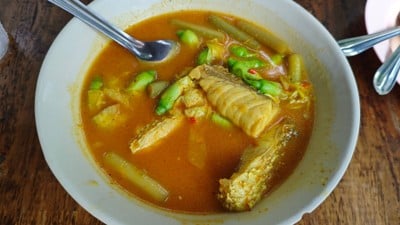 แกงส้มปลากระพง