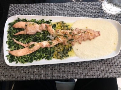 Homard nu au Beurre D'ail