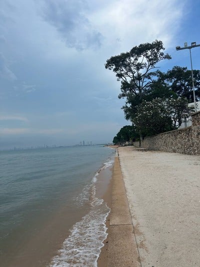 สระว่ายน้ำ/ชายหาด