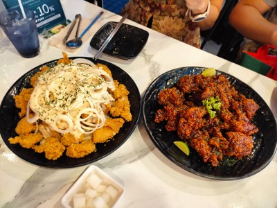 อาหาร หรือ เครื่องดื่ม