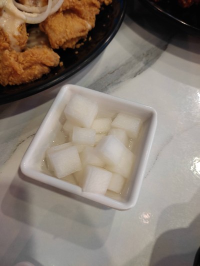 หัวไชเท้าดอง