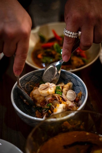 อาหาร หรือ เครื่องดื่ม