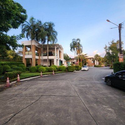 สิ่งอำนวยความสะดวก/กิจกรรม