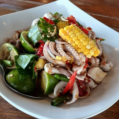 ยำหมึกสาย