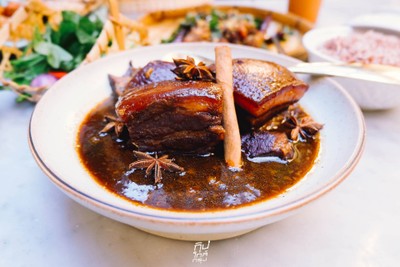 ขมิ้น Camin Cuisine & Cafe