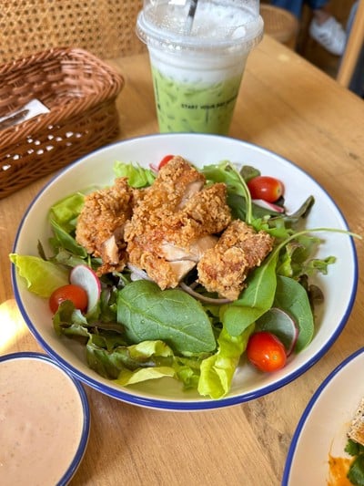 โก๋ในซอย x All about Halal Breakfast & Lunch  พระราม 9