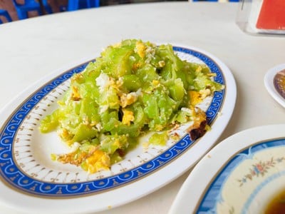 มะระผัดไข่