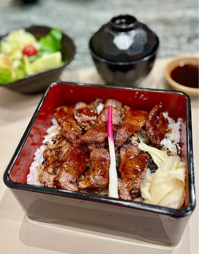 🥩 Hireniku Wagyu Beef Donburi Ju. (Price 790++ Baht.)